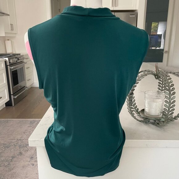 Mandy Evans Pull On Sleeveless V Neck Poly Blend Top Emerald Green Sz XL NWOT - Picture 8 of 12